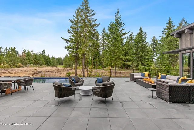 $9,395,000 | 2833 East Lower Pasture Road, Harrison, ID 83833