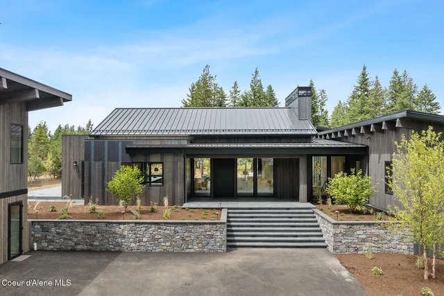 $9,395,000 | 2833 East Lower Pasture Road, Harrison, ID 83833