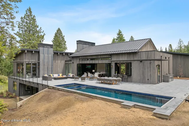 $9,395,000 | 2833 East Lower Pasture Road, Harrison, ID 83833