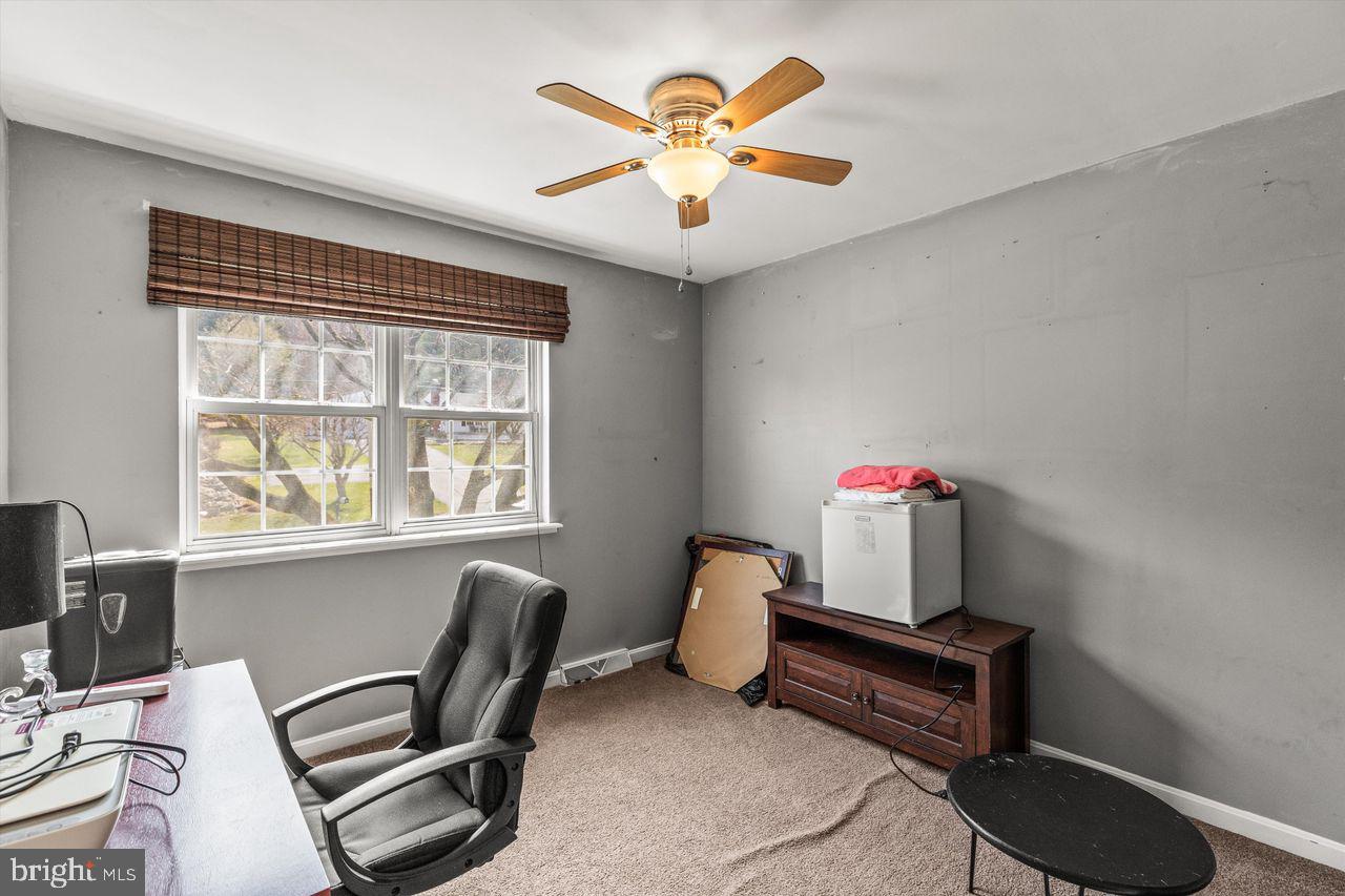 3051 Druck Valley Road York, PA 17406 - Photo 20 of 33 Cozy room with natural light.