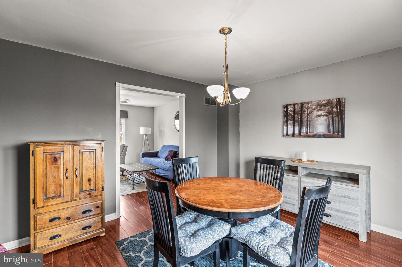 3051 Druck Valley Road York, PA 17406 - Photo 10 of 33 Charming dining area with warm tones.