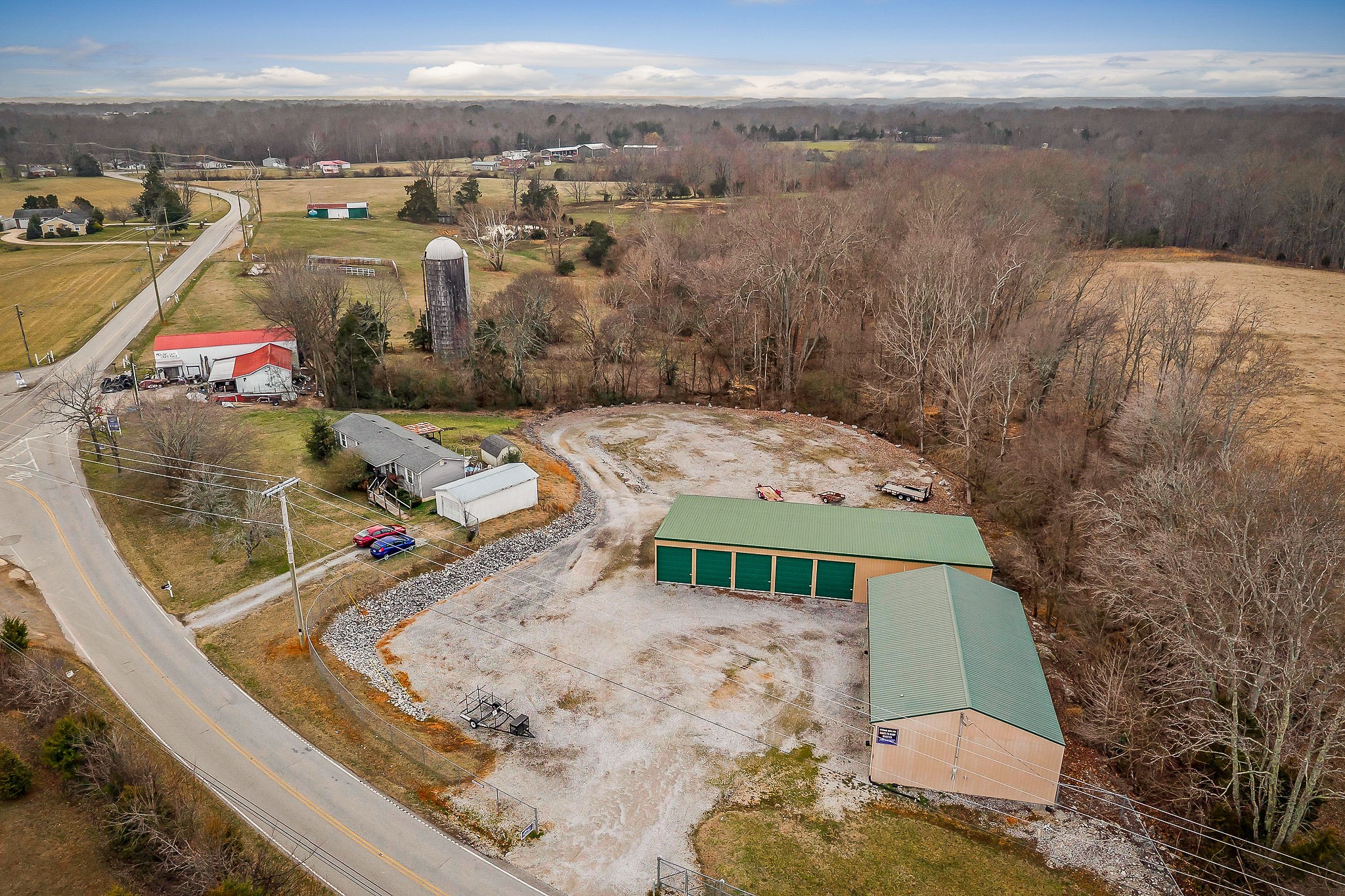 8955 Baxter Road Baxter, TN 38544 - Photo 2 of 18 a view of a city