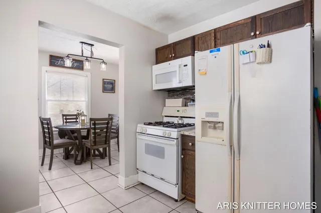 $310,000 | 1638 32nd Street Southwest, Wyoming, MI 49519