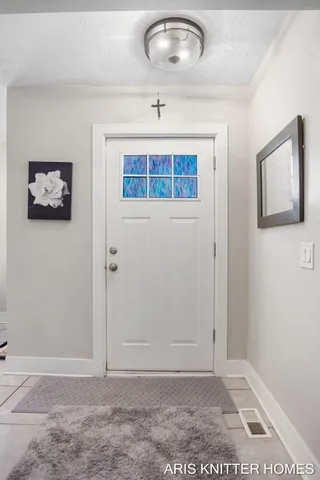 $310,000 | 1638 32nd Street Southwest, Wyoming, MI 49519