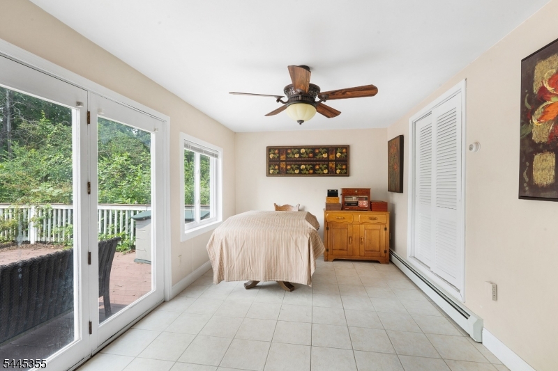 54 Skytop Road Wantage, NJ 07461 - Photo 8 of 24 Gallery Image 8
