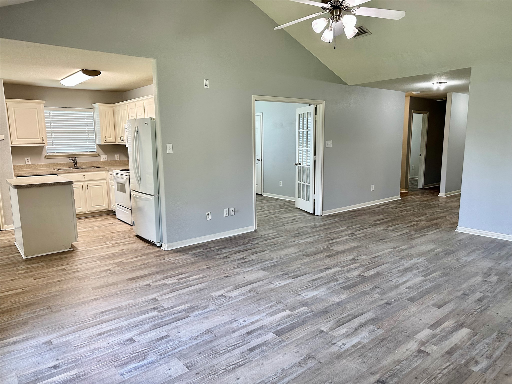 29006 Trinity River Drive Spring, TX 77386 - Photo 5 of 15