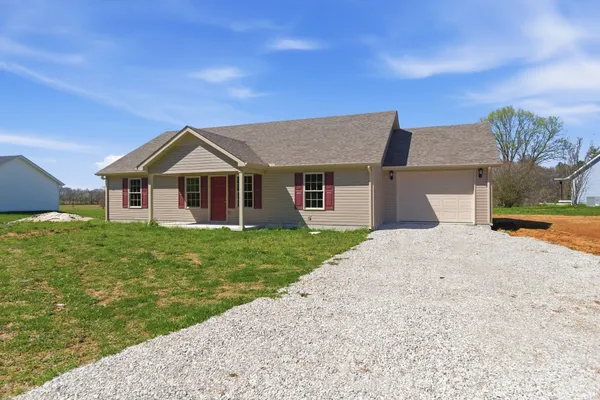 $340,000 | 1605 Paynes Church Road, Winchester, TN 37398