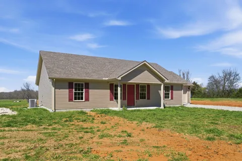 $340,000 | 1605 Paynes Church Road, Winchester, TN 37398
