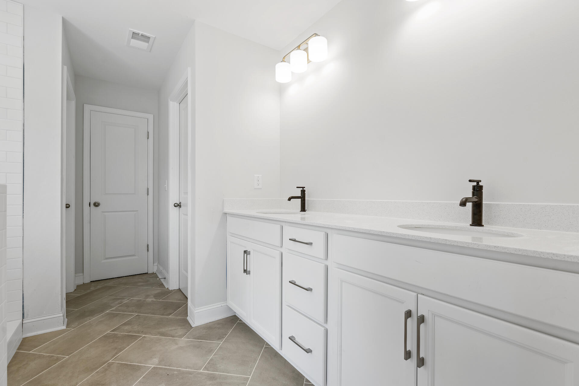 410 Grove End Road Moncks Corner, SC 29461 - Photo 18 of 34 SDH08858