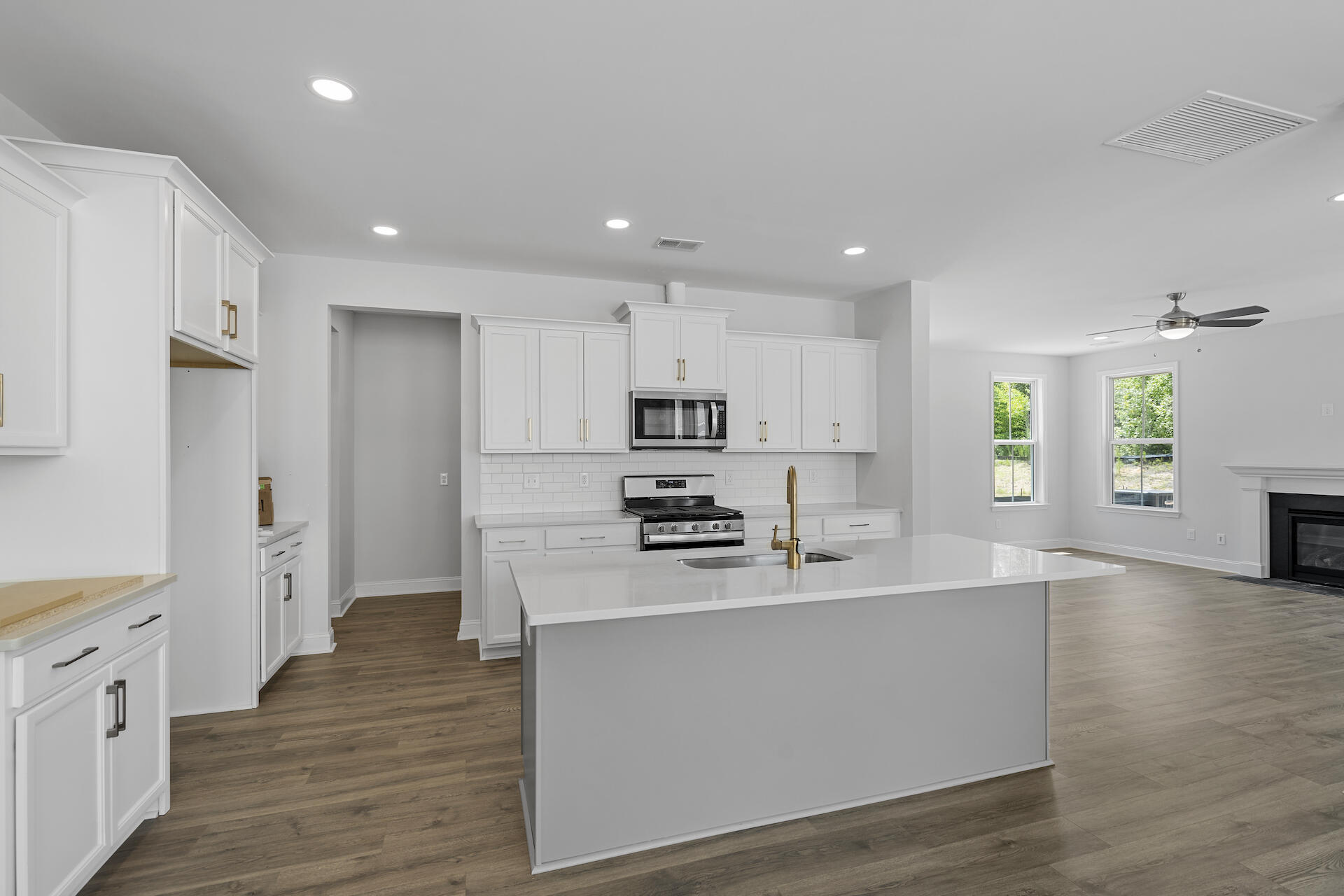 410 Grove End Road Moncks Corner, SC 29461 - Photo 6 of 34 SDH08822