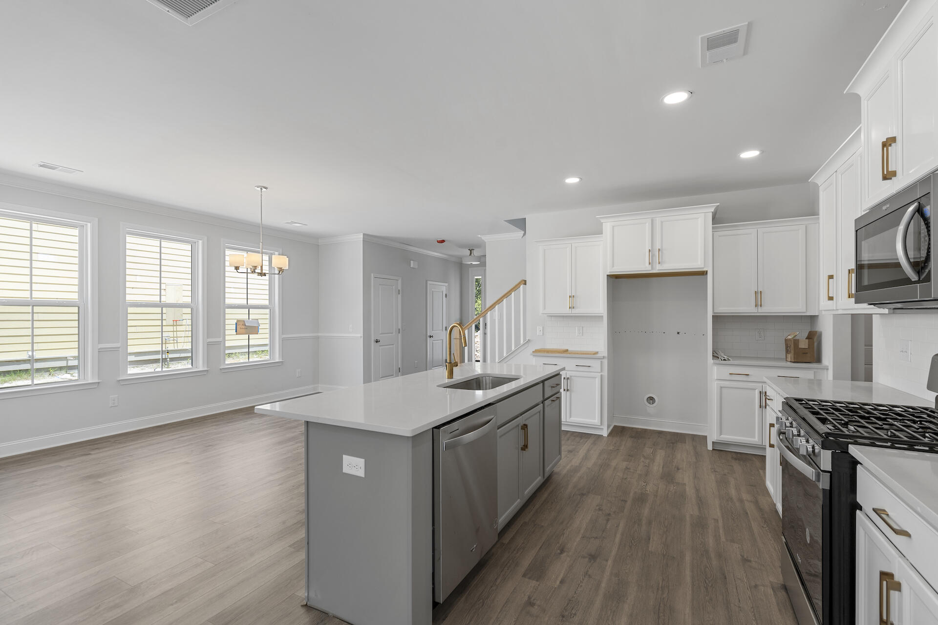 410 Grove End Road Moncks Corner, SC 29461 - Photo 9 of 34 SDH08831