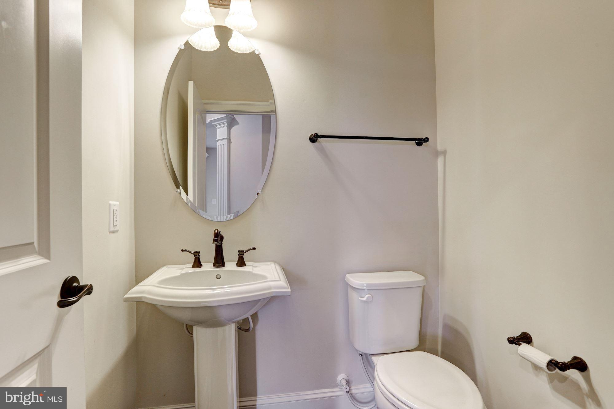 7618 Spring Avenue Fulton, MD 20759 - Photo 20 of 45 Powder Room
