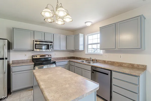 $329,900 | 2556 Liatris Drive, Plainfield, IN 46168