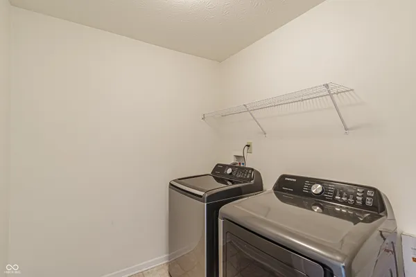 $329,900 | 2556 Liatris Drive, Plainfield, IN 46168