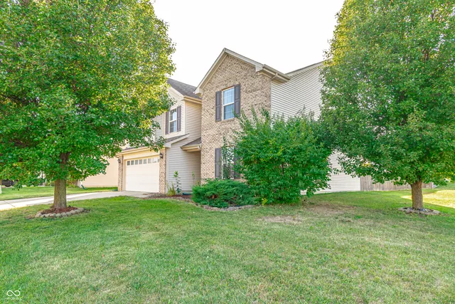$349,900 | 2556 Liatris Drive, Plainfield, IN 46168