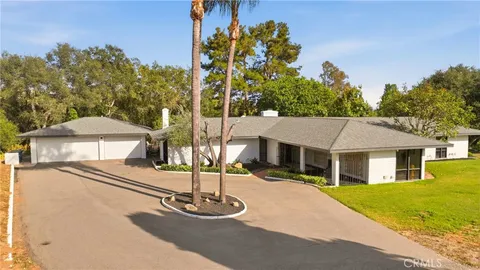 $1,585,000 | 224 Tumble Creek Lane, Fallbrook, CA 92028