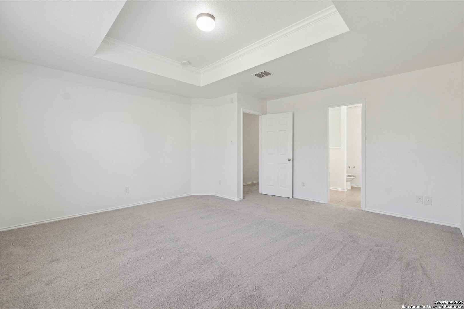 9219 Hanover Cove Converse, TX 78109 - Photo 22 of 46 a view of an empty room
