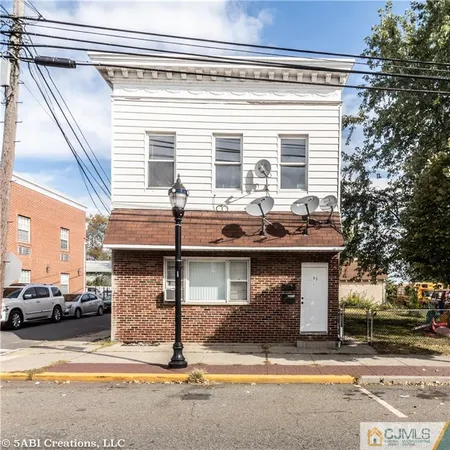 $2,400 | 556 Roosevelt Avenue, Unit 2, Carteret, NJ 07008