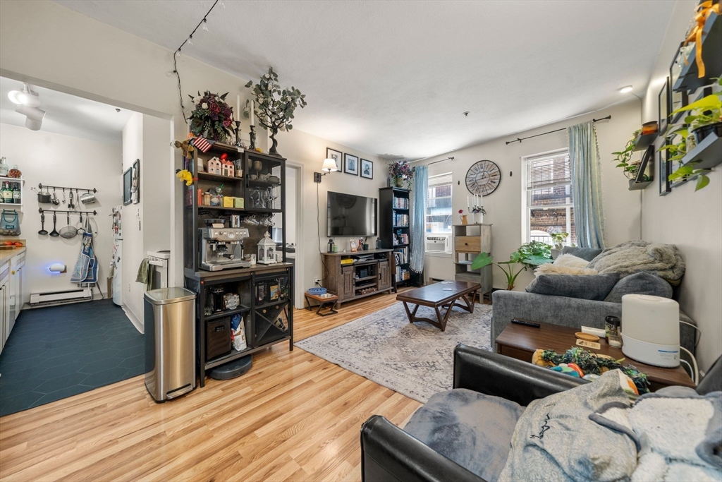 136 Prince Street, Unit 3 Boston, MA 02113 - Photo 5 of 28