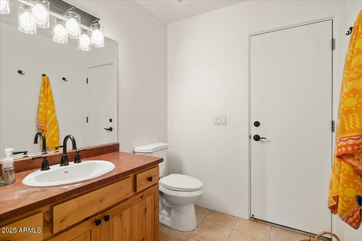 1575 Rio Verde Lane Camp Verde, AZ 86322 - Photo 20 of 57 a bathroom with a sink toilet and shower