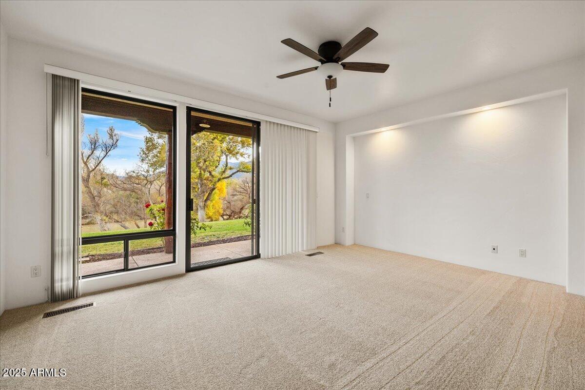 1575 Rio Verde Lane Camp Verde, AZ 86322 - Photo 34 of 57 an empty room with window