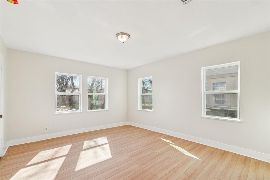 734 Genoa Avenue Dallas, TX 75216 - Photo 14 of 24