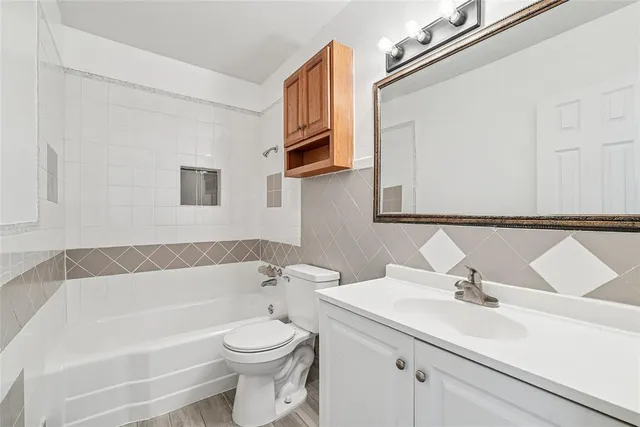 $1,500 | 734 Genoa Avenue, Dallas, TX 75216