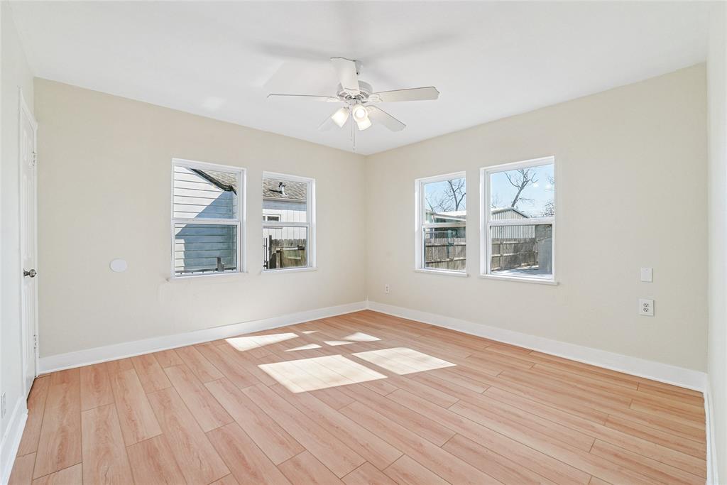 734 Genoa Avenue Dallas, TX 75216 - Photo 16 of 24