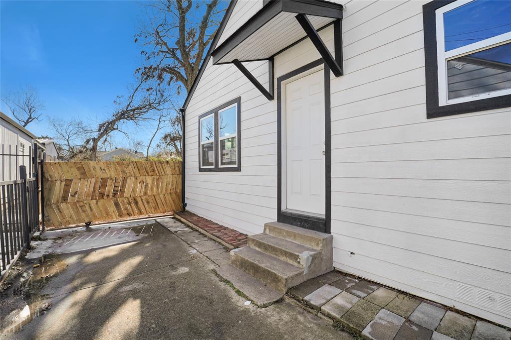 734 Genoa Avenue Dallas, TX 75216 - Photo 18 of 24