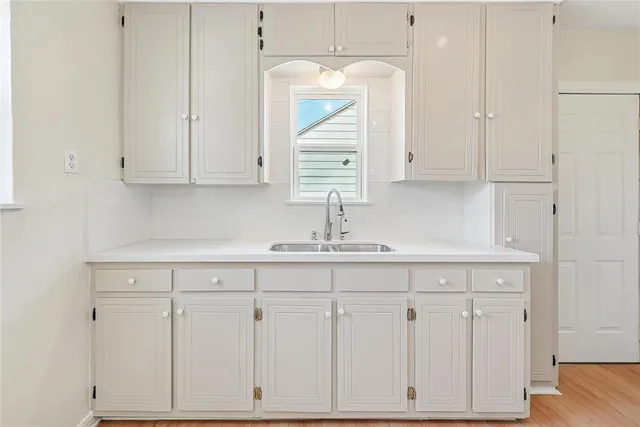 $1,500 | 734 Genoa Avenue, Dallas, TX 75216