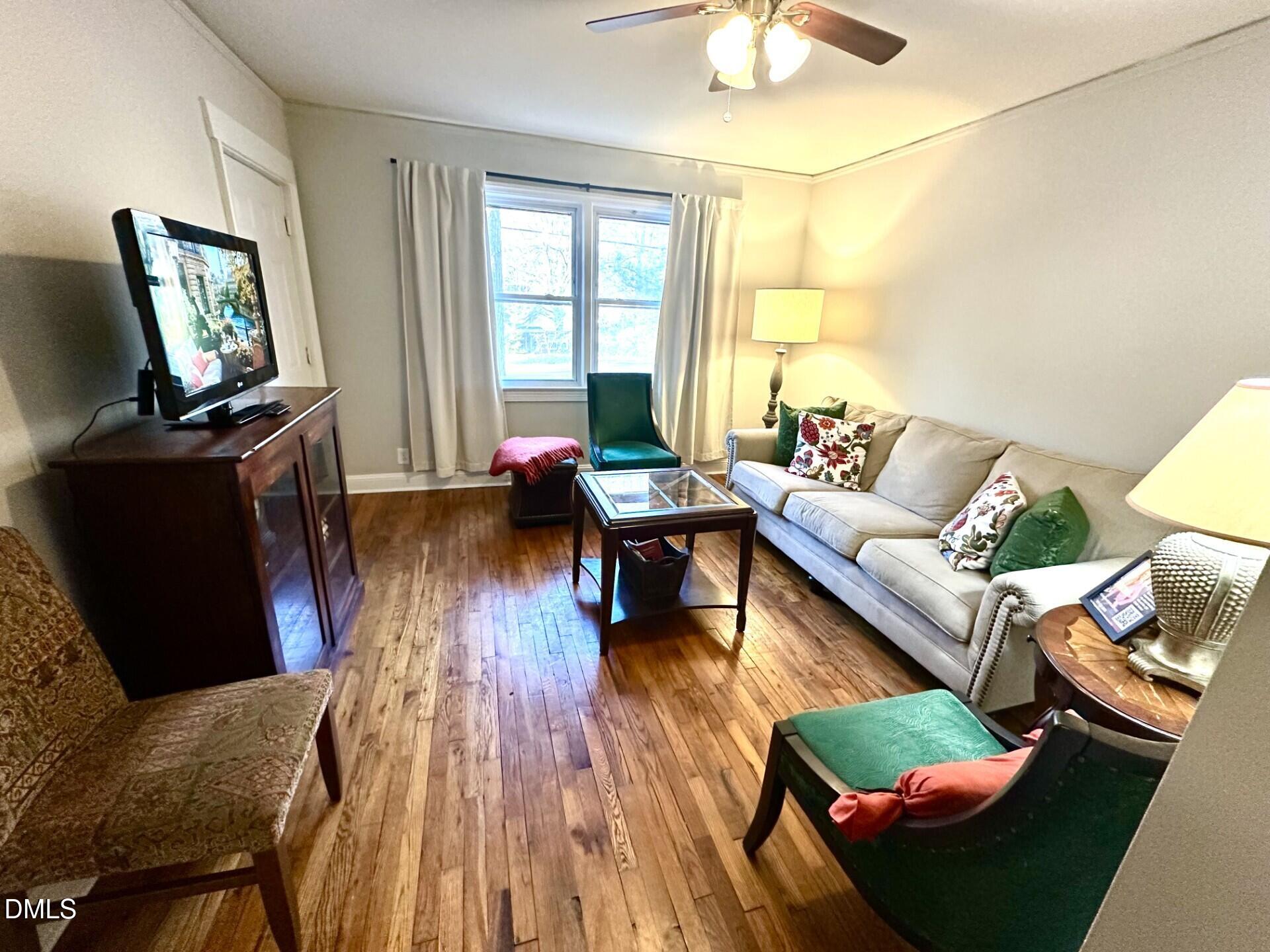 2803 Wade Avenue Raleigh, NC 27607 - Photo 5 of 19 2803 Wade LR 4