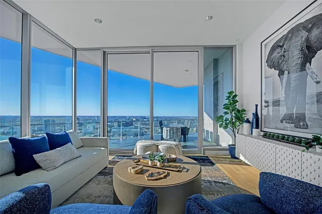 $2,799,000 | 3130 North Harwood Street, Unit 2802, Dallas, TX 75201