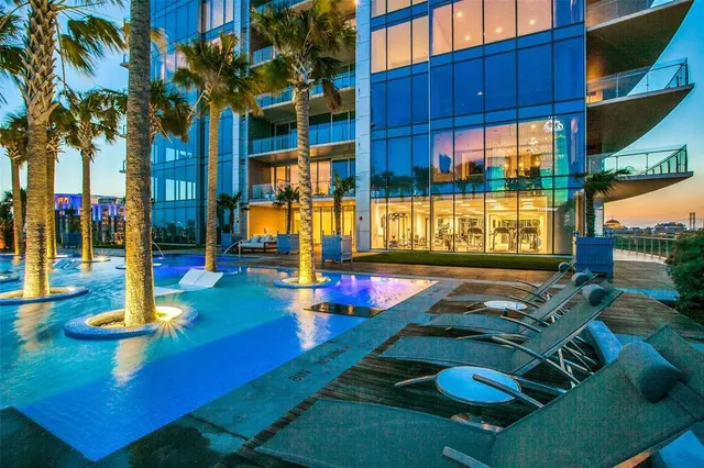 $2,799,000 | 3130 North Harwood Street, Unit 2802, Dallas, TX 75201