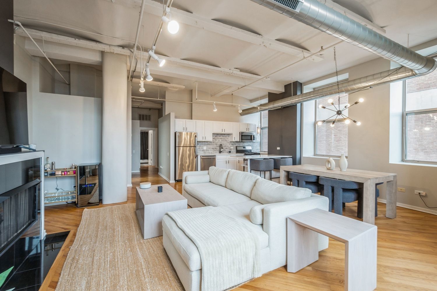 500 South Clinton Street, Unit 330 Chicago, IL 60607 - Photo 5 of 26