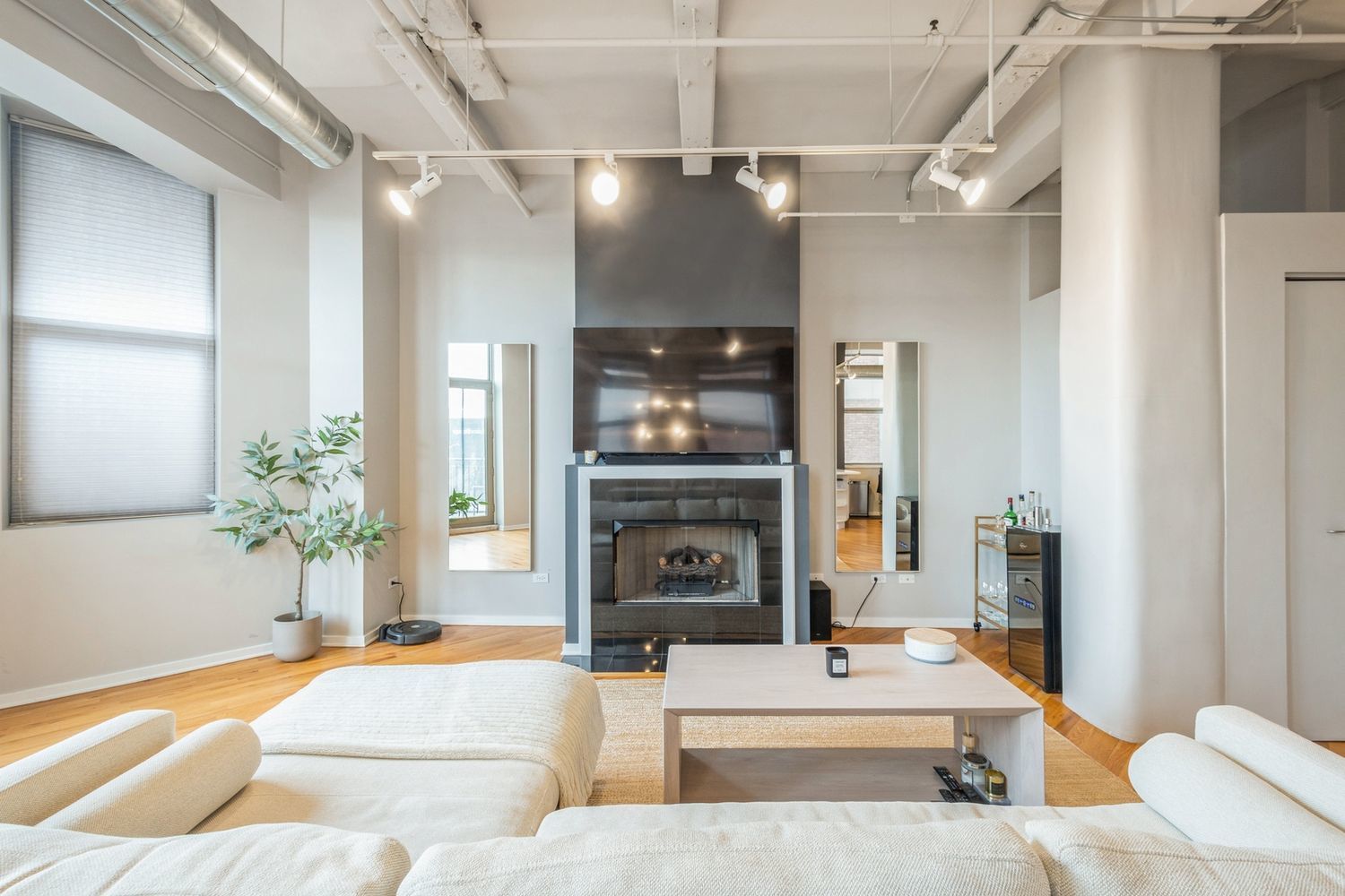 500 South Clinton Street, Unit 330 Chicago, IL 60607 - Photo 6 of 26