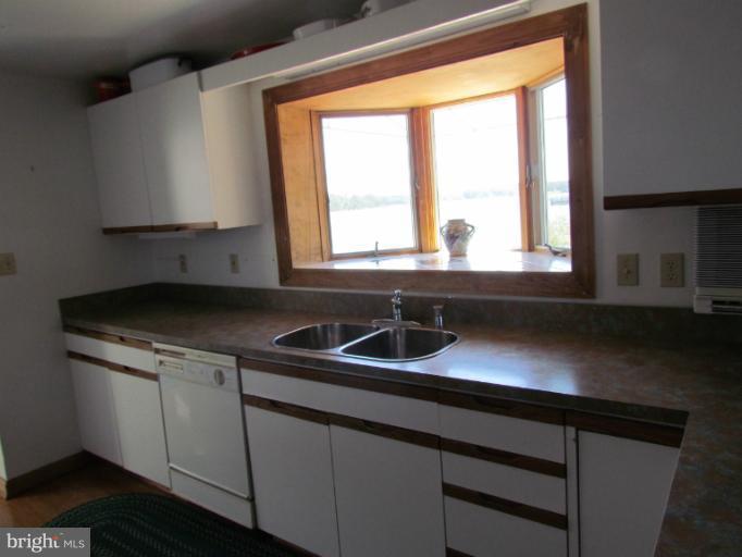 24524 Half Pone Point Road Hollywood, MD 20636 - Photo 22 of 30 Kitchen