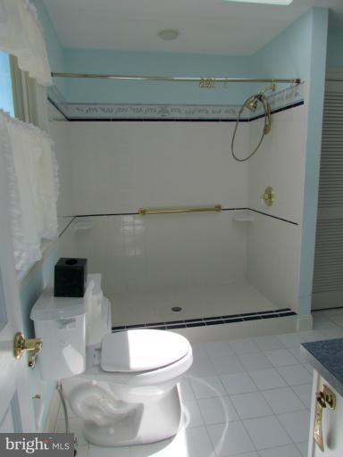 Bath (Master)