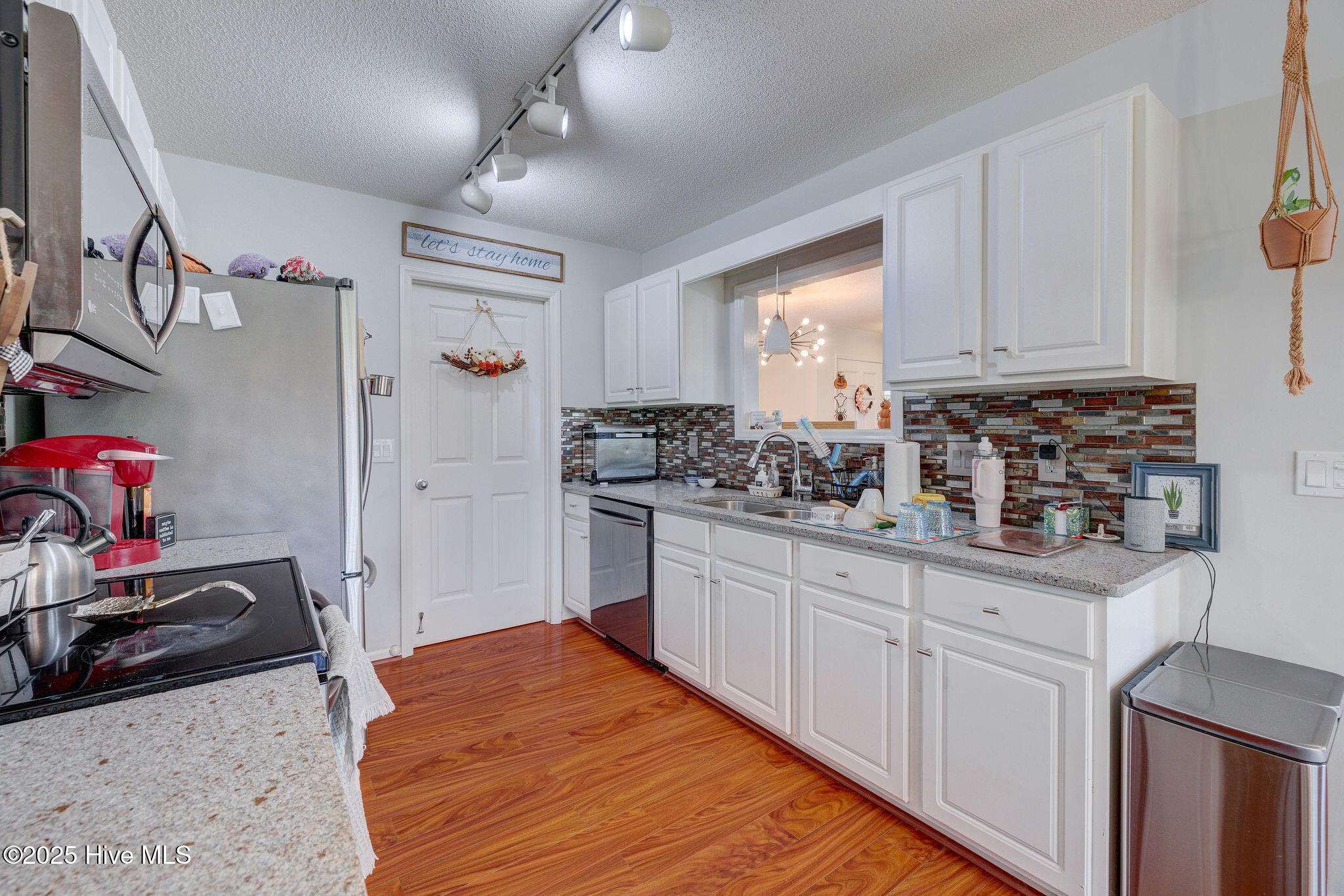 413 Point View Court Wilmington, NC 28411 - Photo 16 of 31 413PointViewCourt-23