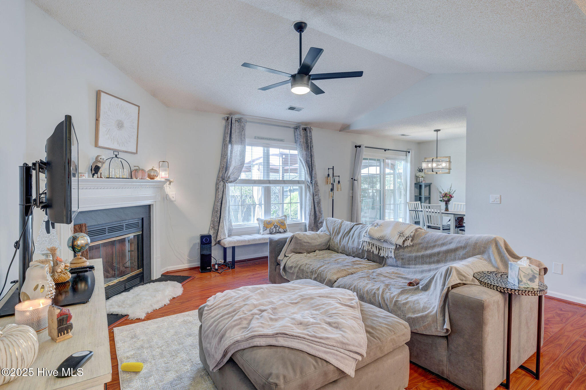 413 Point View Court Wilmington, NC 28411 - Photo 8 of 31 413PointViewCourt-15