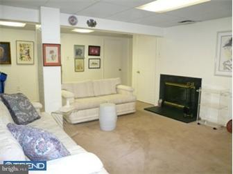 931 Irvin Road Huntingdon Valley, PA 19006 - Photo 4 of 9 Family Room