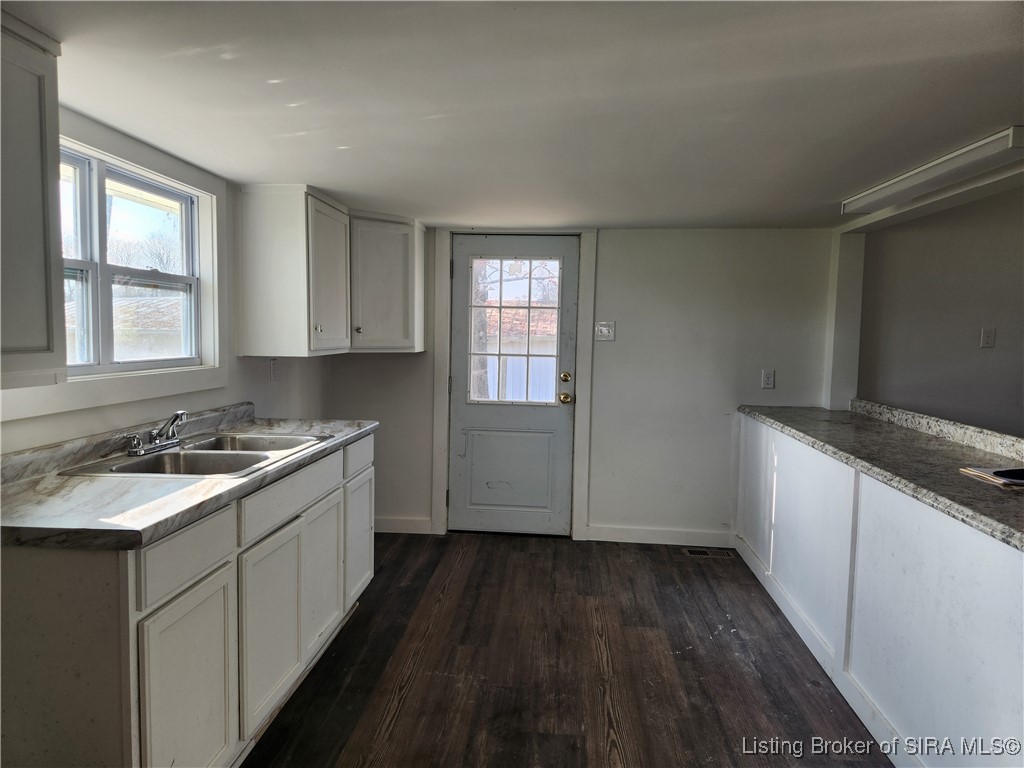 2175 Heth Washington Road Southwest Central, IN 47110 - Photo 21 of 25 Kitchen