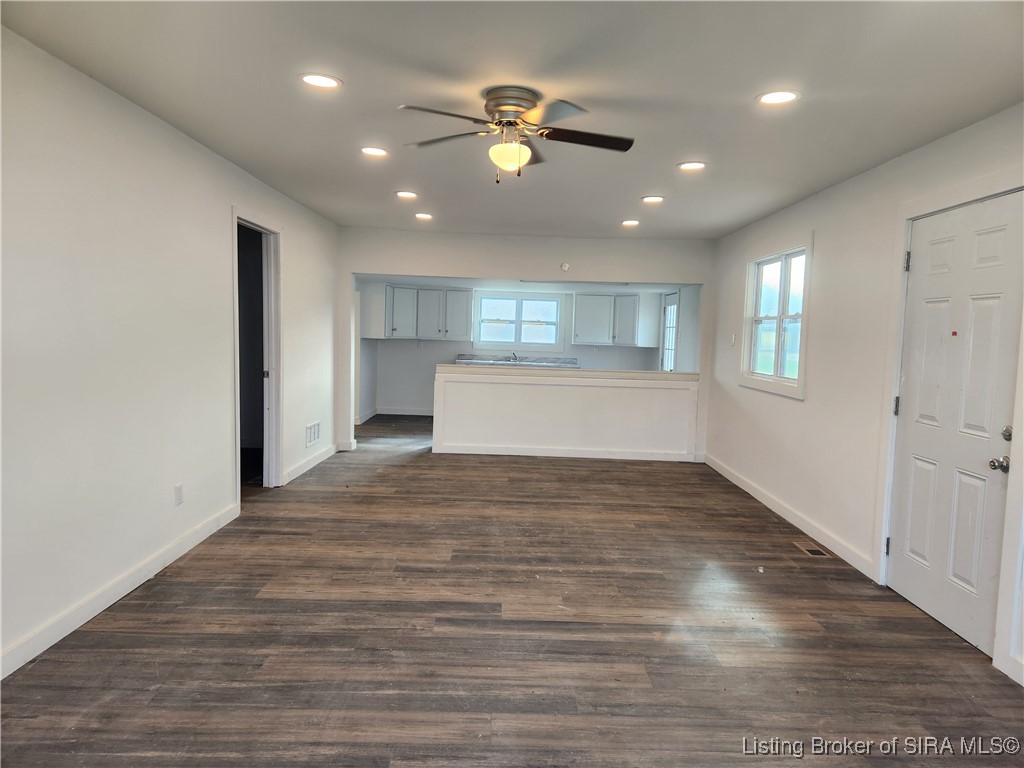 2175 Heth Washington Road Southwest Central, IN 47110 - Photo 22 of 25 Living Room