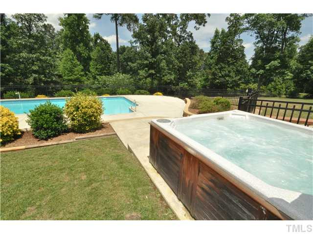 3909 Phlox Road Raleigh, NC 27616 - Photo 4 of 25 Swimming Pool/Hot Tub/Sauna
