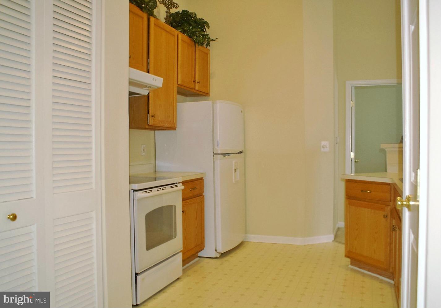 9604 Haven Farm Road, Unit M Perry Hall, MD 21128 - Photo 15 of 27 Kitchen