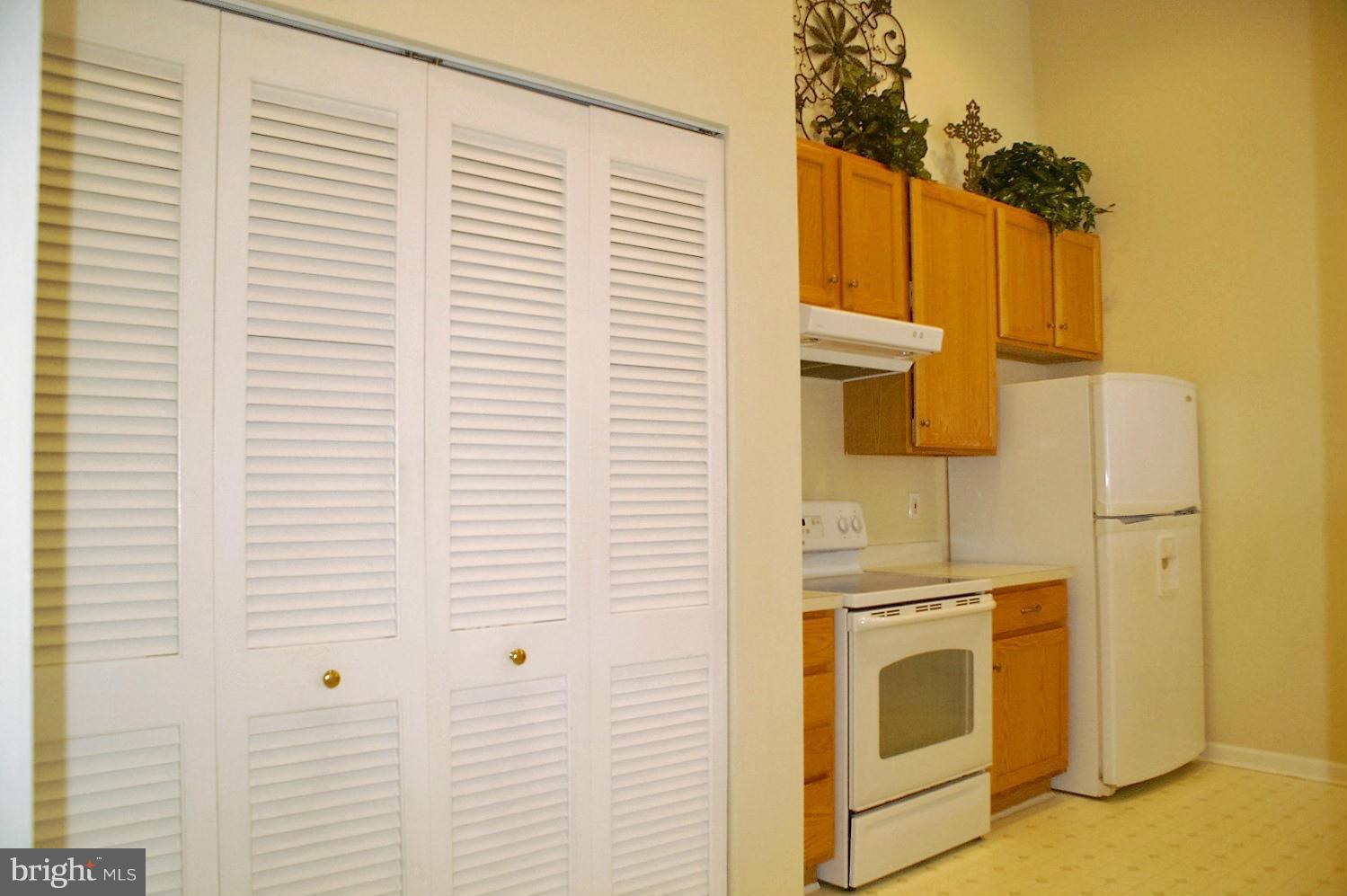 9604 Haven Farm Road, Unit M Perry Hall, MD 21128 - Photo 17 of 27 Kitchen