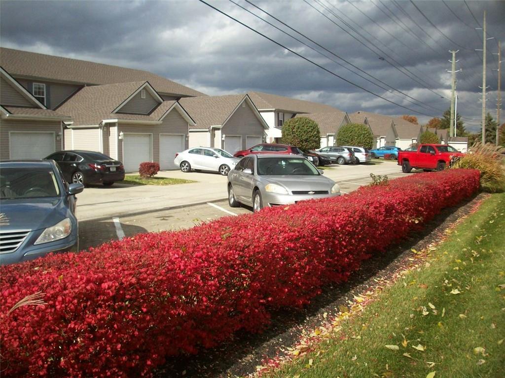 8404 Hague Road, Unit 2 Indianapolis, IN 46256 - Photo 3 of 21