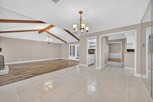 a view of livingroom with hardwood floor and ceiling fan