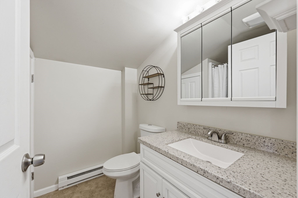271 Wildermere Street Chicopee, MA 01020 - Photo 29 of 41