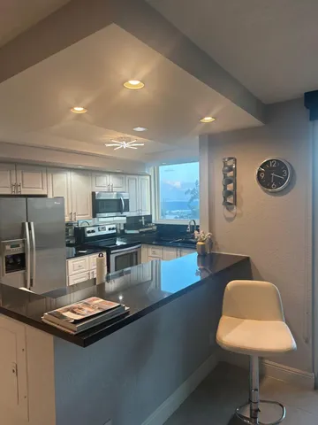 $7,000 | 1238 Hillsboro Mile, Unit 509, Hillsboro Beach, FL 33062