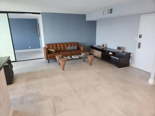 $7,000 | 1238 Hillsboro Mile, Unit 509, Hillsboro Beach, FL 33062